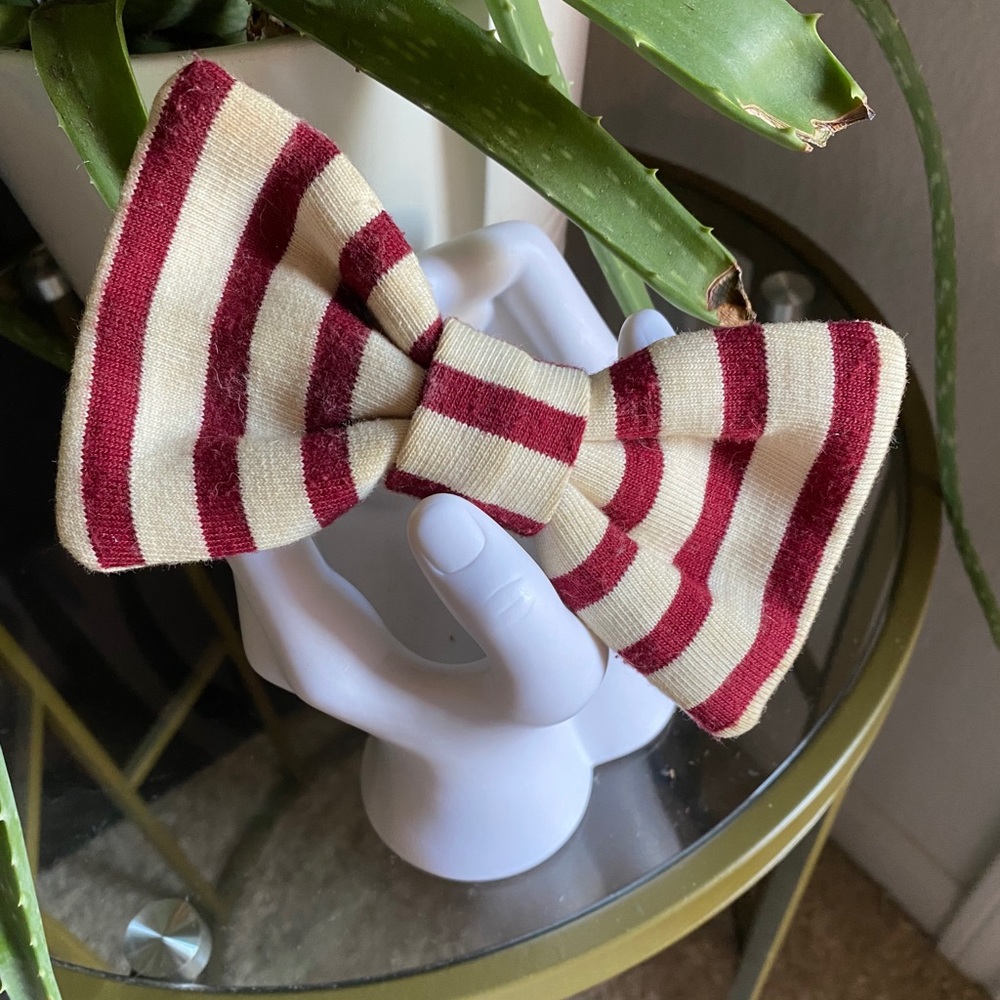 Stripe knit bow barrette